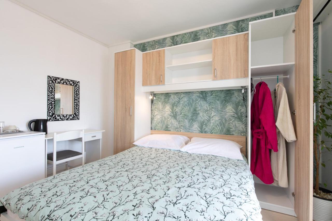 Apartment & Rooms Ivica 克尔克 外观 照片